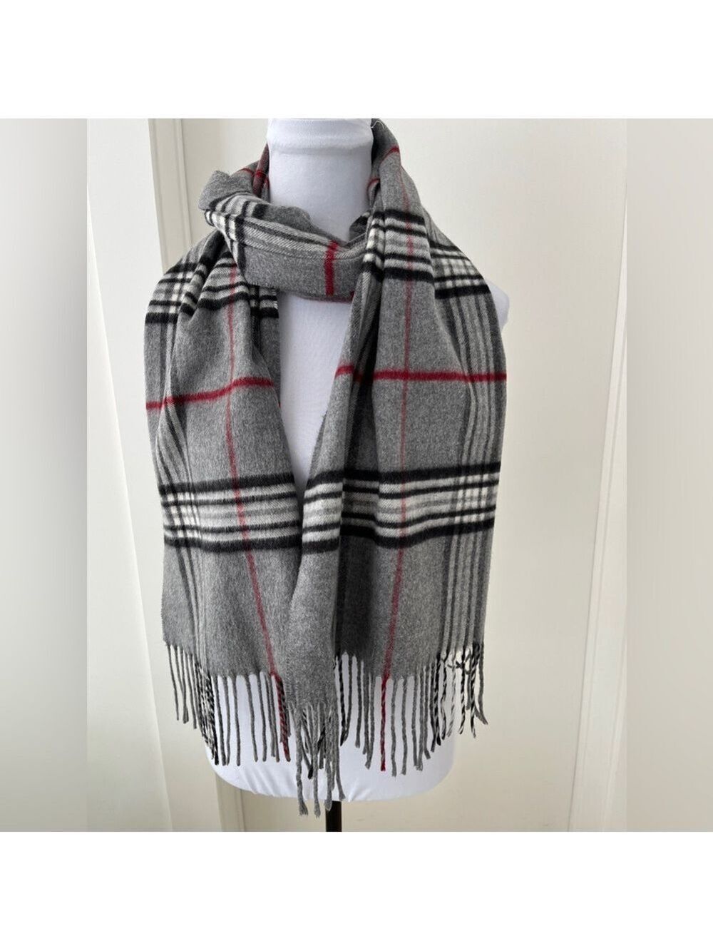 LORD & TAYLOR Grey Plaid Acrylic Long Winter Scarf Fringe Soft Cozy Unisex